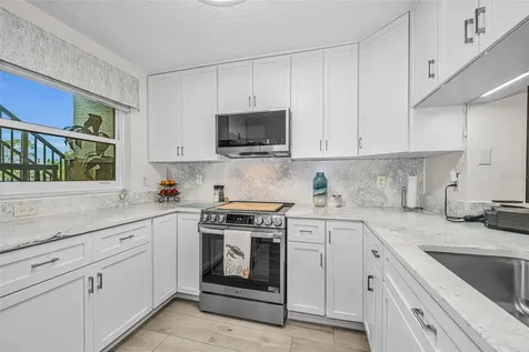 1673 Seascape Circle Tarpon Springs FL 34689