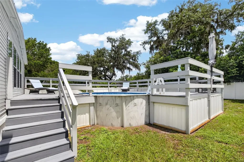 38310 Pear Court Zephyrhills FL 33542