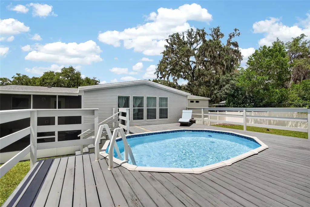 38310 Pear Court Zephyrhills FL 33542