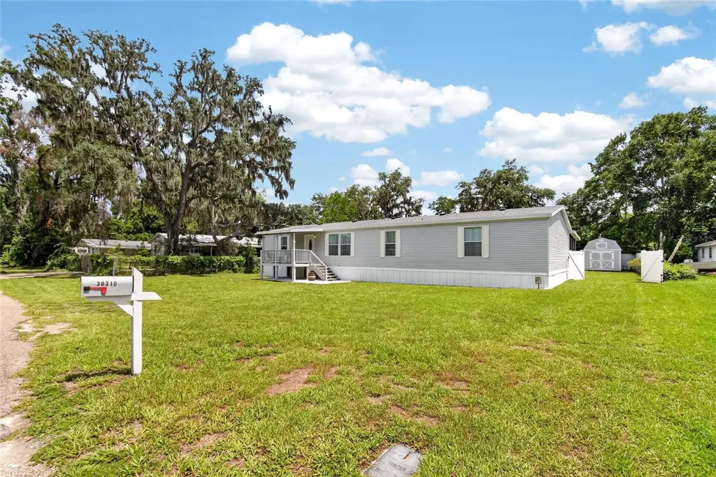 38310 Pear Court Zephyrhills FL 33542