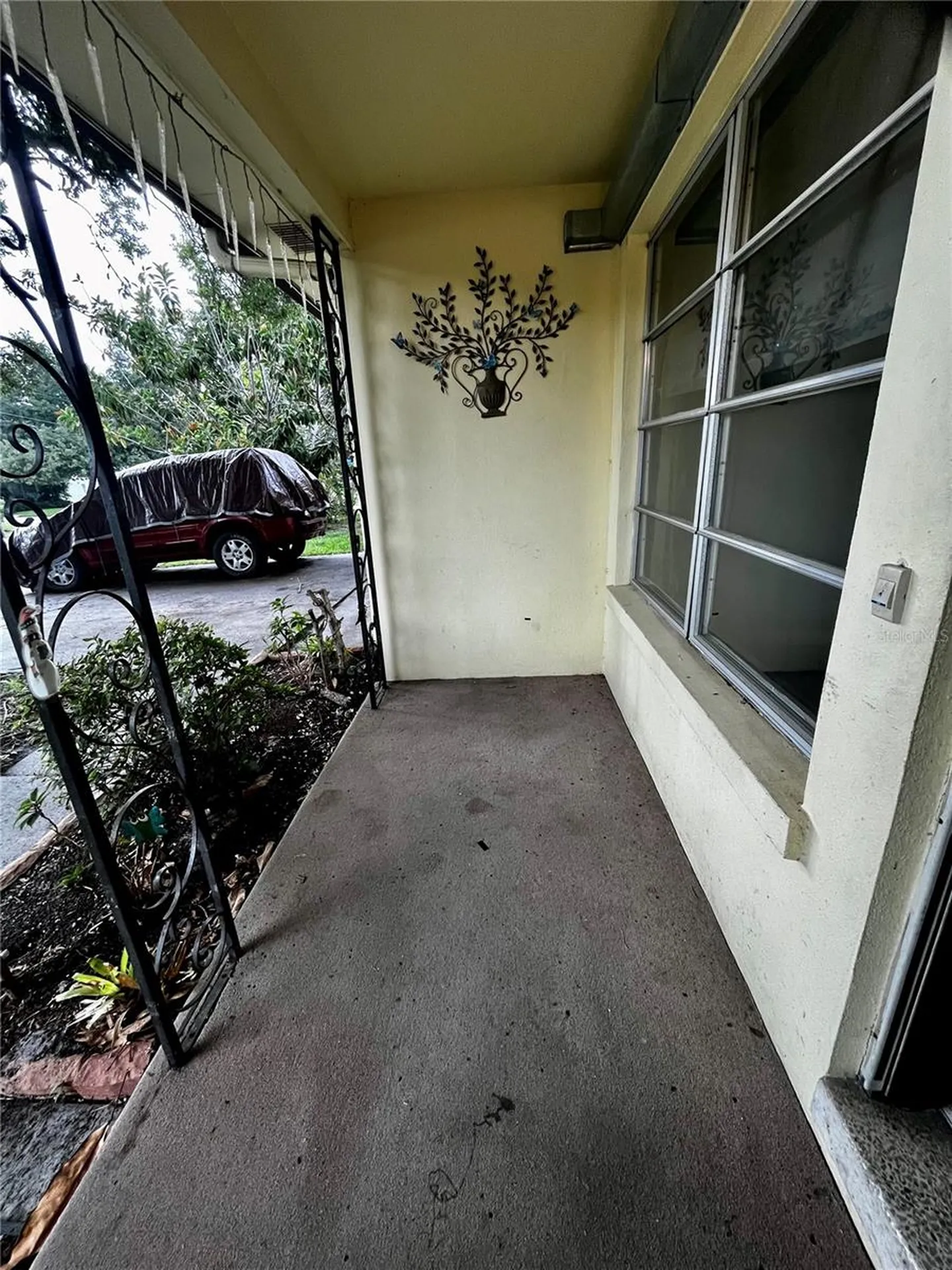 1411 Kennywood Drive Largo FL 33770