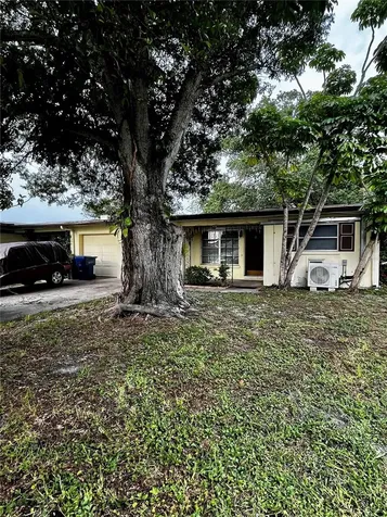 1411 Kennywood Drive Largo FL 33770