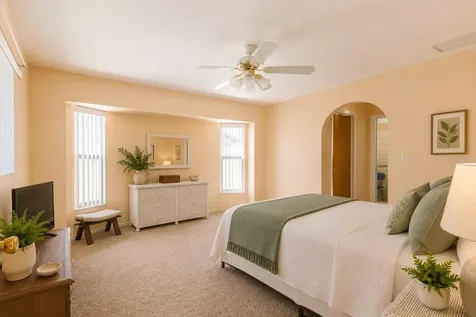 2772 Auburn Boulevard Port Charlotte FL 33948