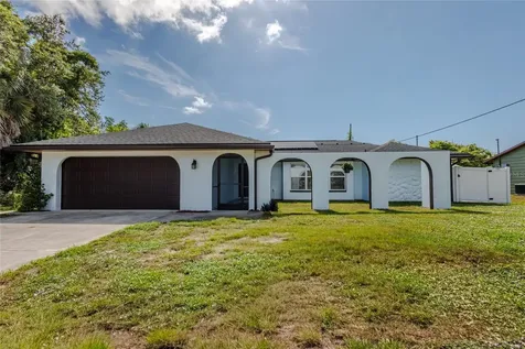 2772 Auburn Boulevard Port Charlotte FL 33948