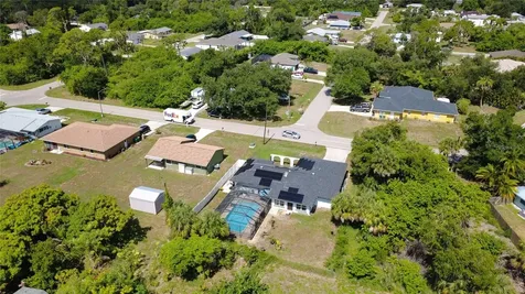 2772 Auburn Boulevard Port Charlotte FL 33948