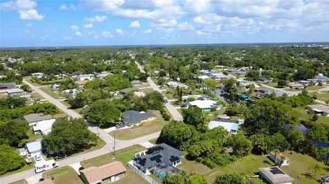 2772 Auburn Boulevard Port Charlotte FL 33948