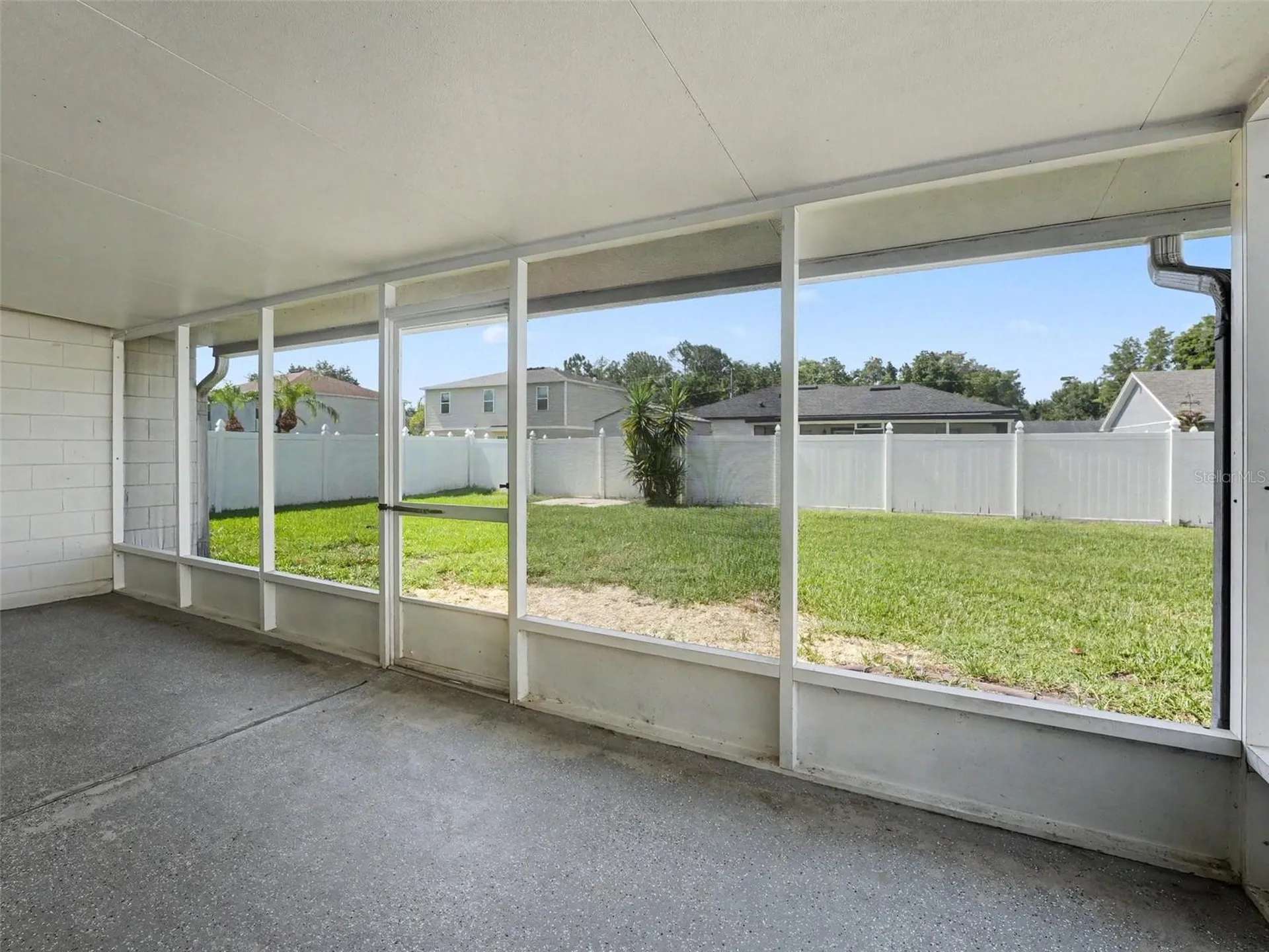 212 Canterbury Court Kissimmee FL 34758