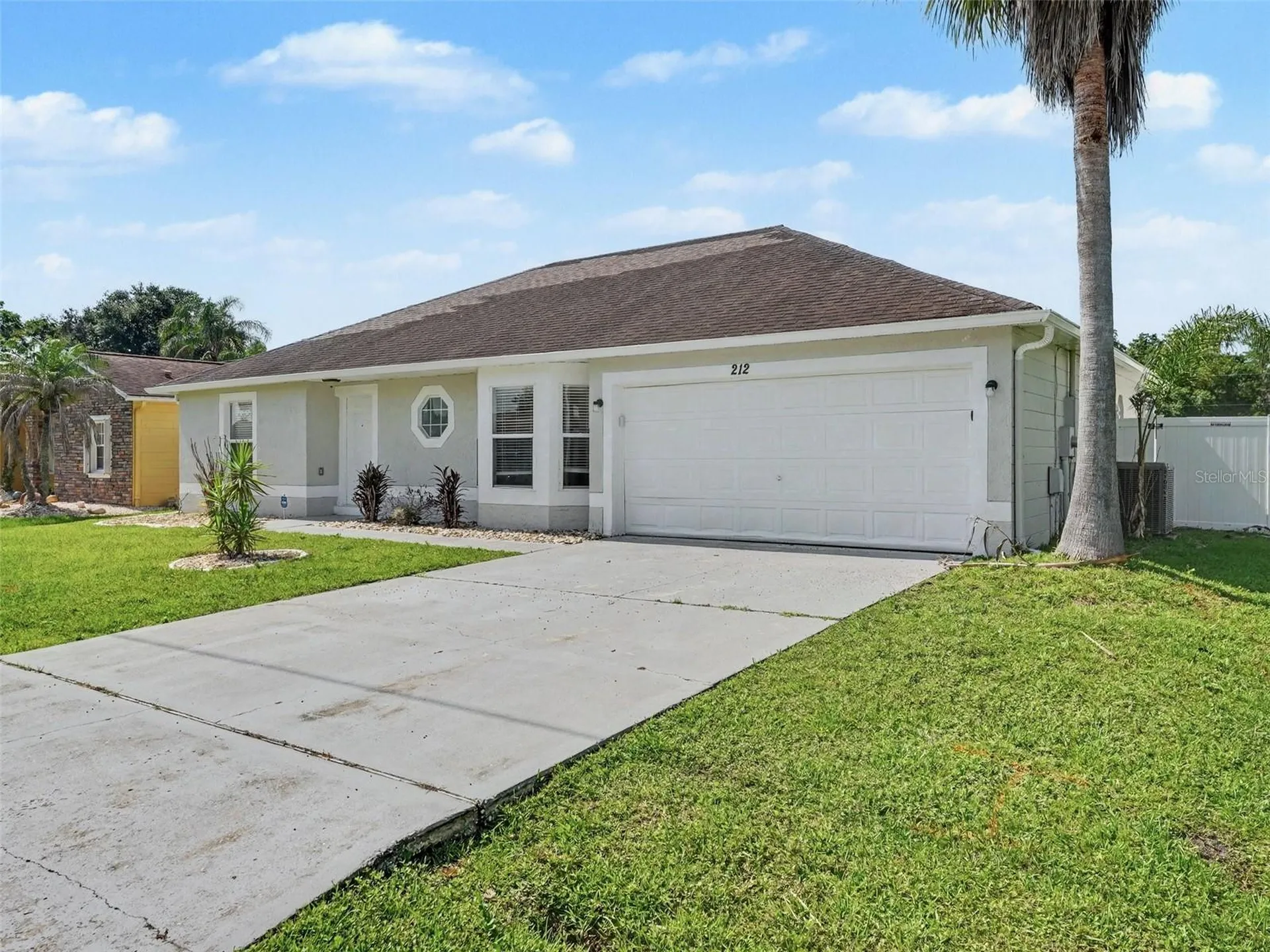 212 Canterbury Court Kissimmee FL 34758