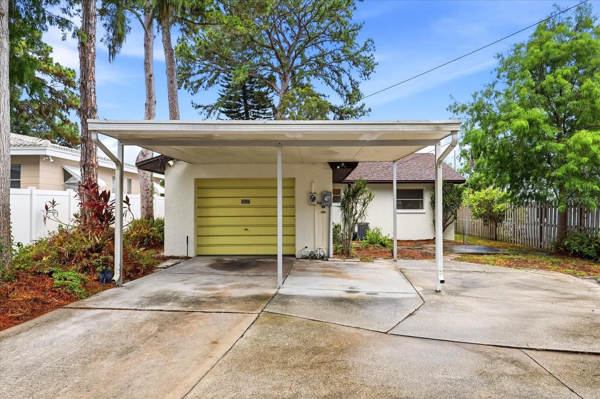 5027 1st Avenue N St Petersburg FL 33710