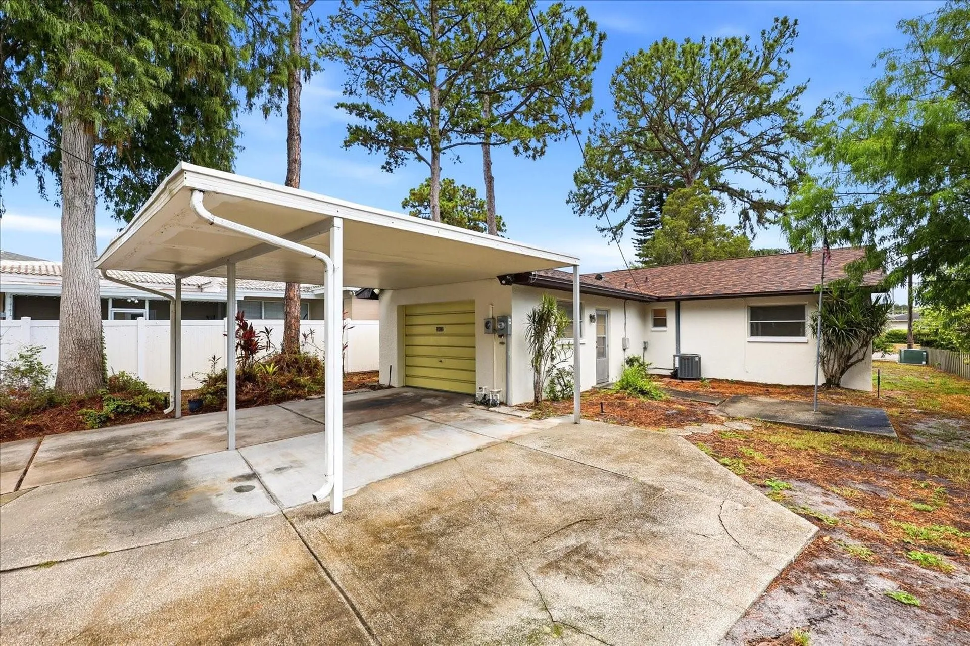5027 1st Avenue N St Petersburg FL 33710