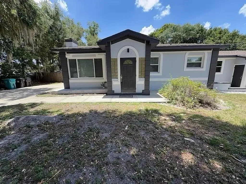 270 W Pineloch Avenue Orlando FL 32806