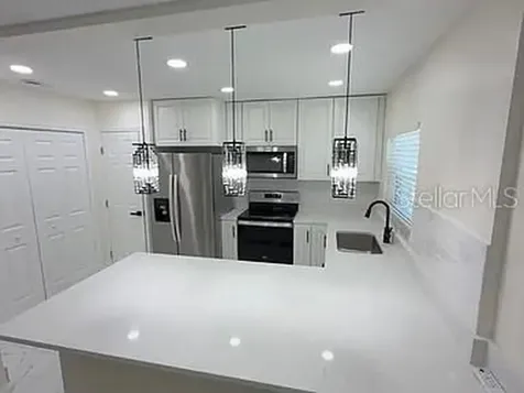 270 W Pineloch Avenue Orlando FL 32806