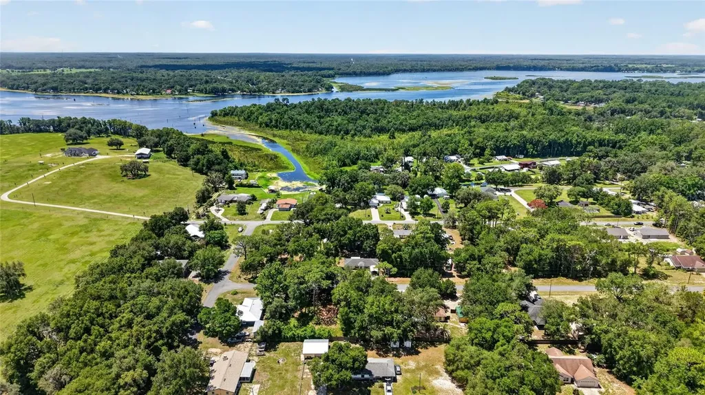 11932 SE 196th Street Dunnellon FL 34431