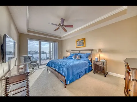 1042 Bellasol Way Apollo Beach FL 33572