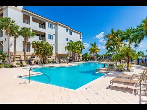 1042 Bellasol Way Apollo Beach FL 33572