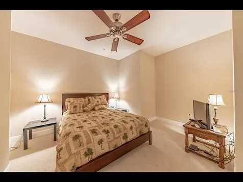 1042 Bellasol Way Apollo Beach FL 33572
