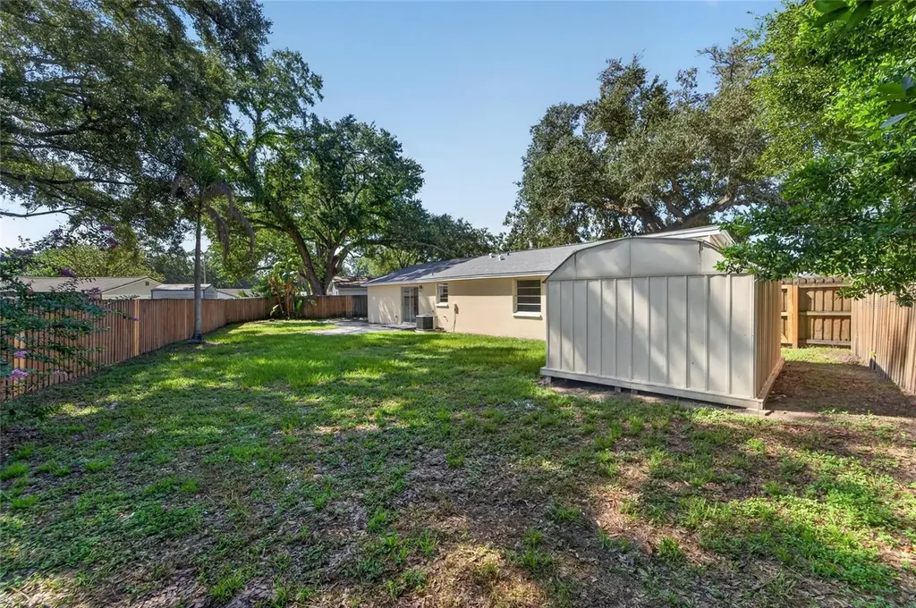 522 Highview Circle N Brandon FL 33510