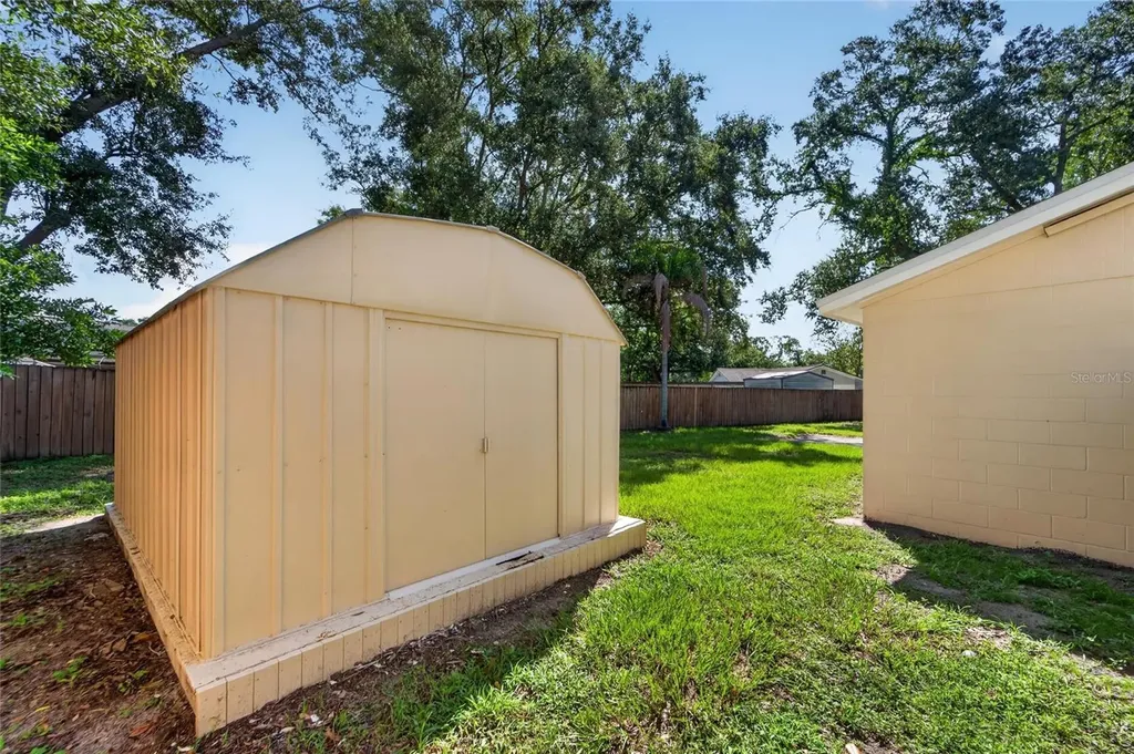 522 Highview Circle N Brandon FL 33510