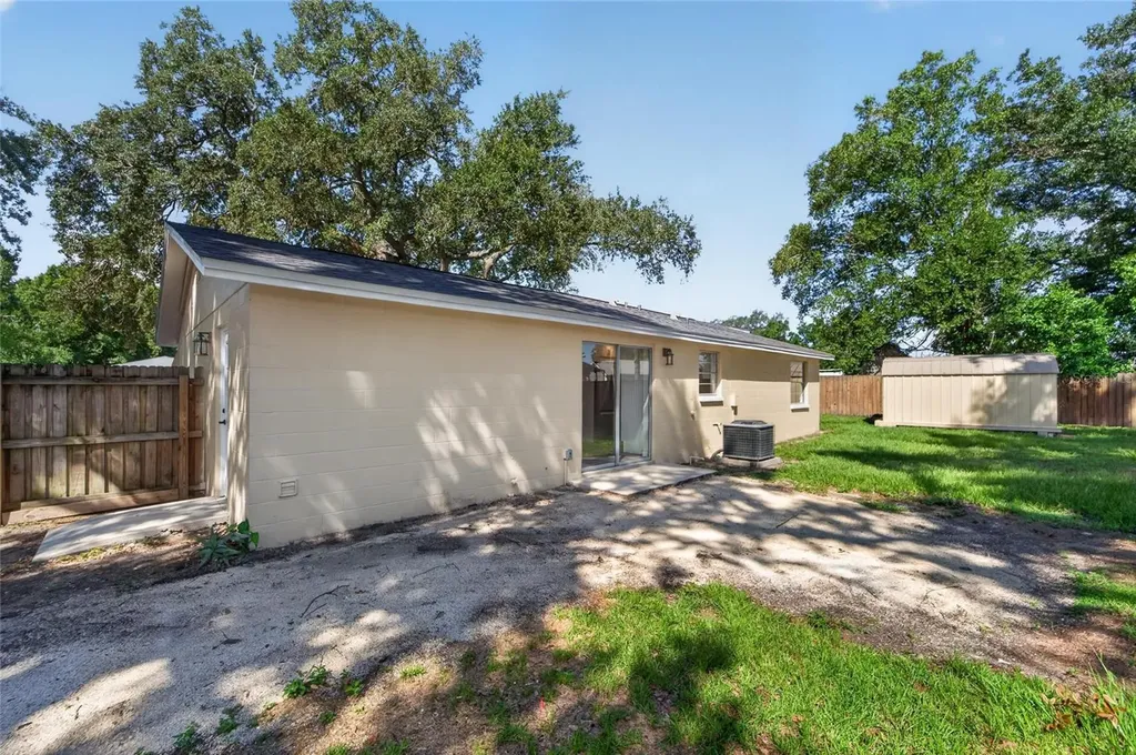 522 Highview Circle N Brandon FL 33510