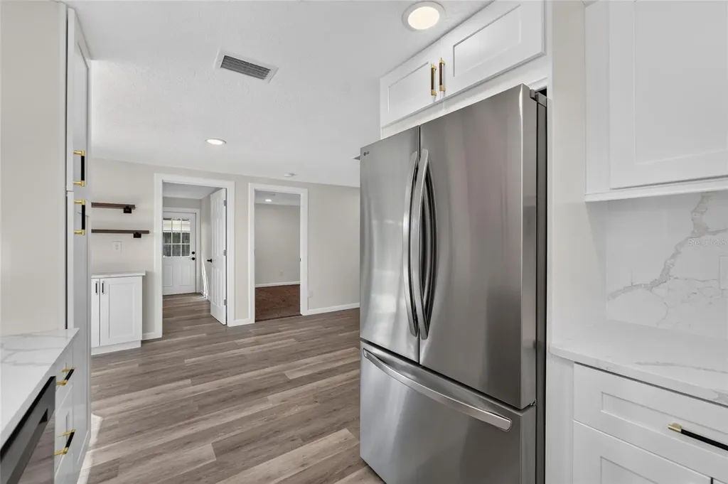 522 Highview Circle N Brandon FL 33510