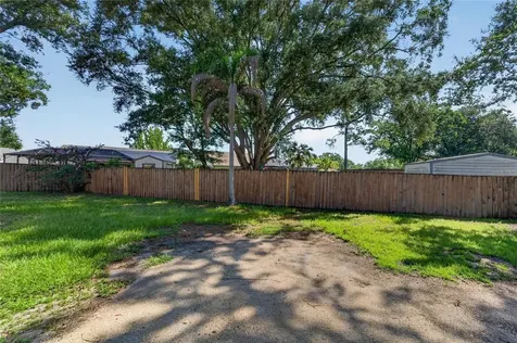 522 Highview Circle N Brandon FL 33510