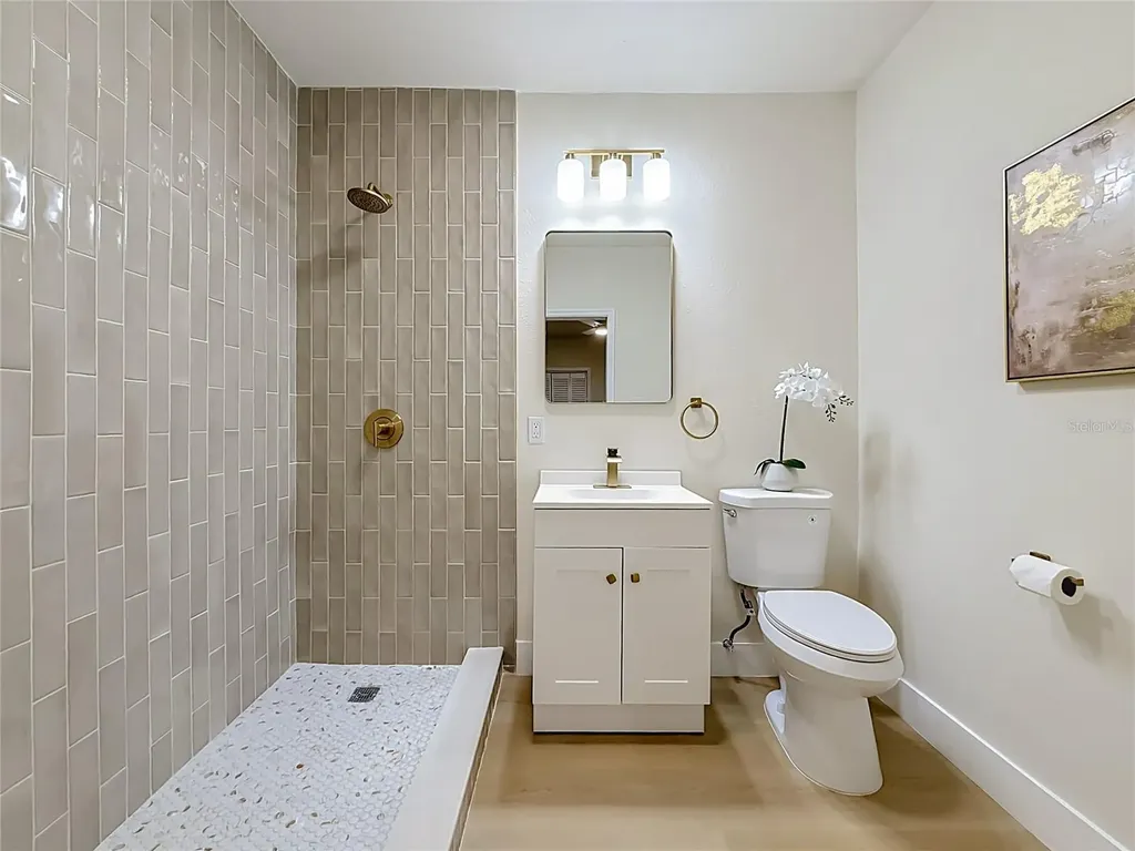 516 S Exeter Street Eustis FL 32726