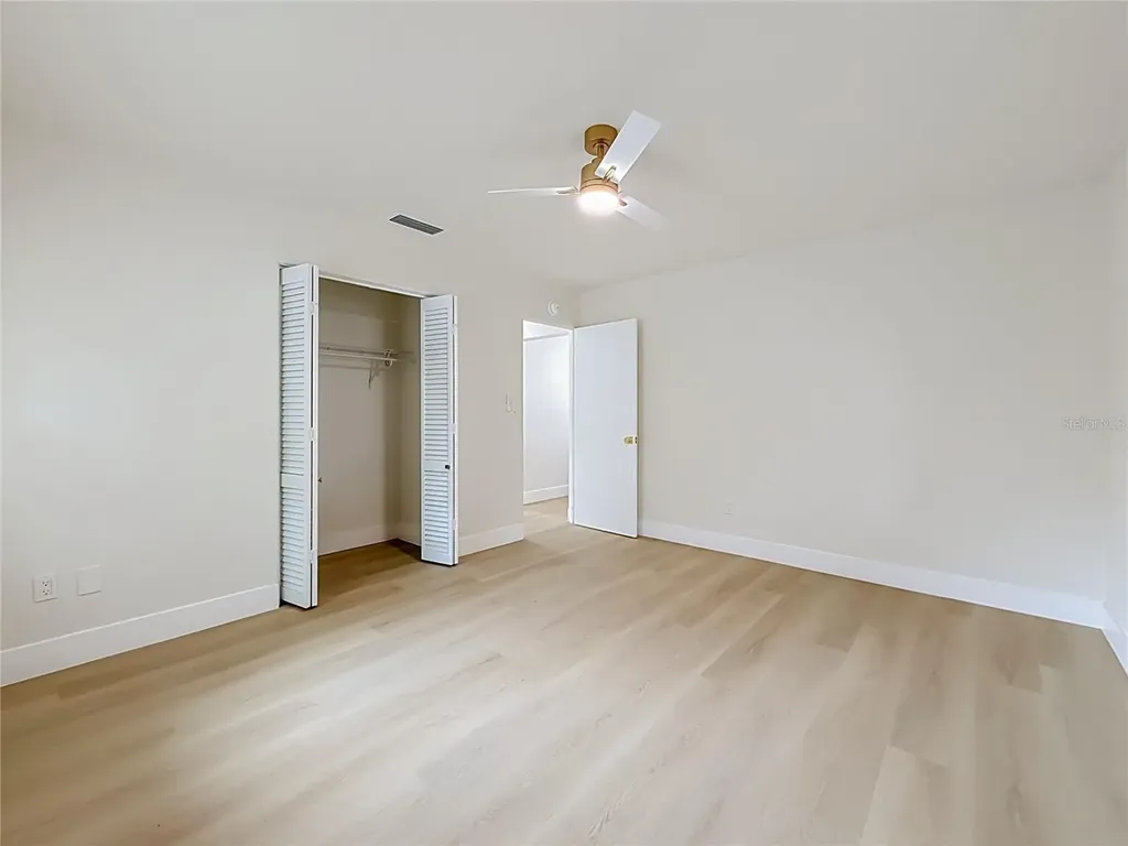 516 S Exeter Street Eustis FL 32726