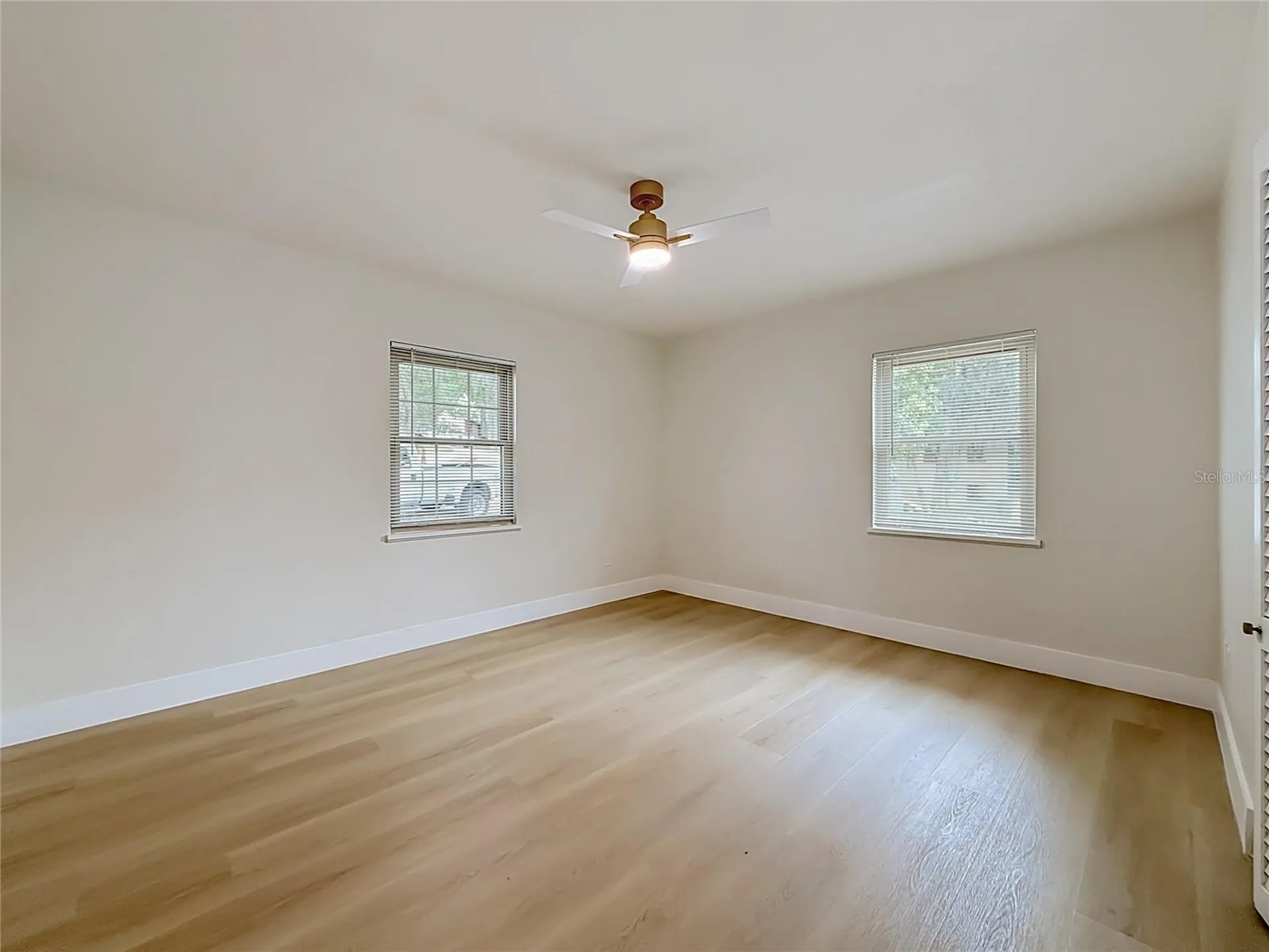 516 S Exeter Street Eustis FL 32726