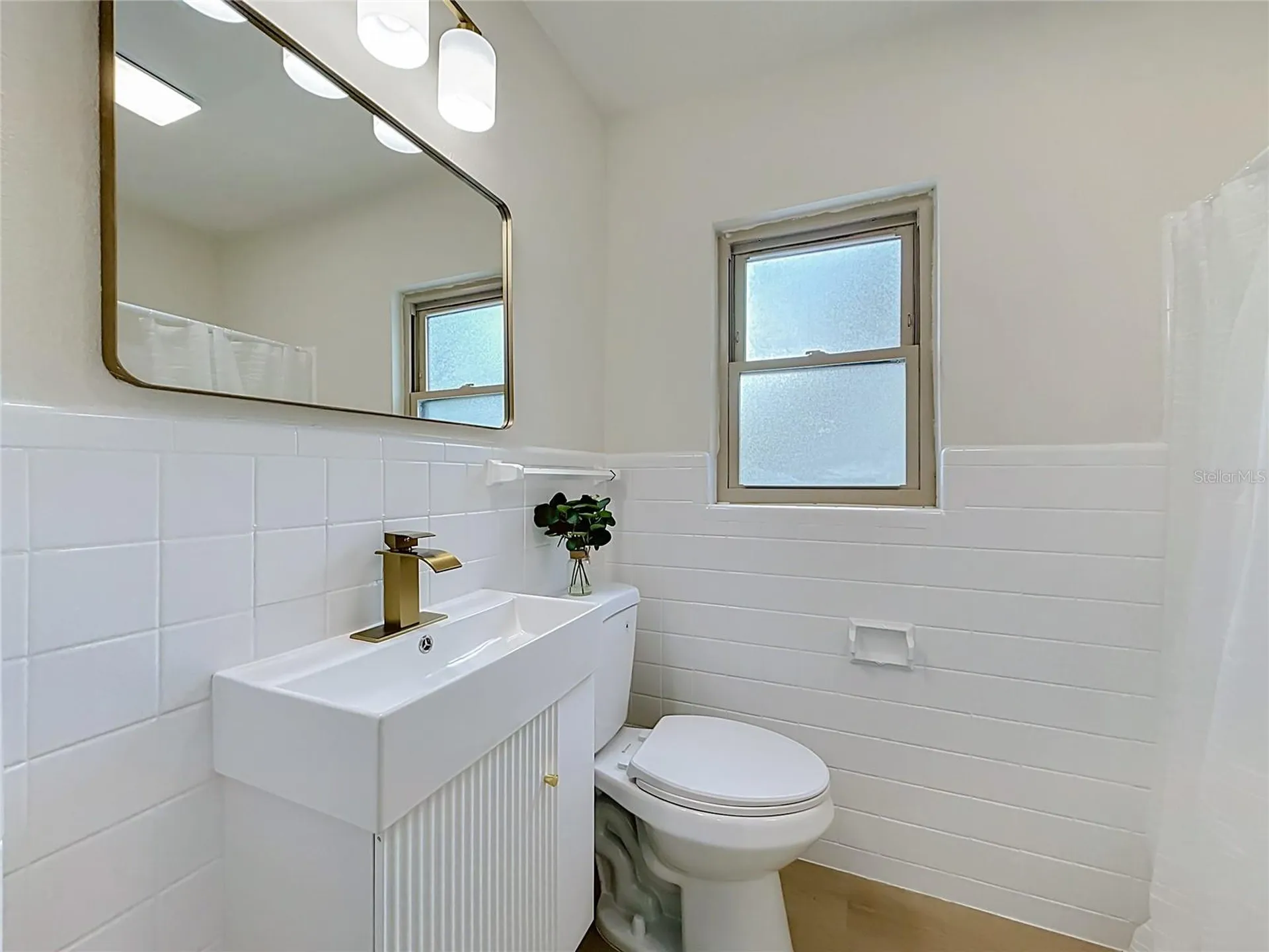 516 S Exeter Street Eustis FL 32726