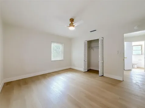 516 S Exeter Street Eustis FL 32726