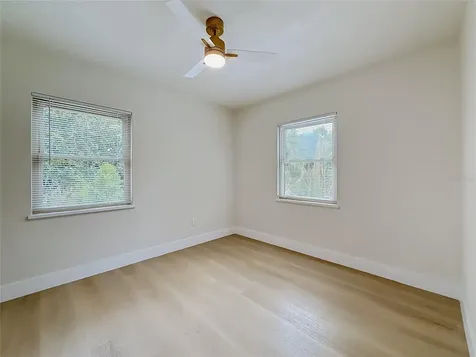 516 S Exeter Street Eustis FL 32726