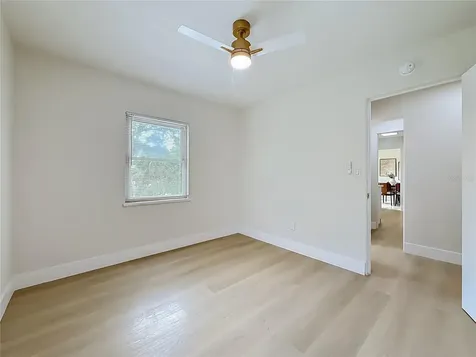 516 S Exeter Street Eustis FL 32726