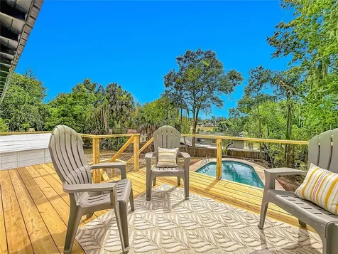 516 S Exeter Street Eustis FL 32726