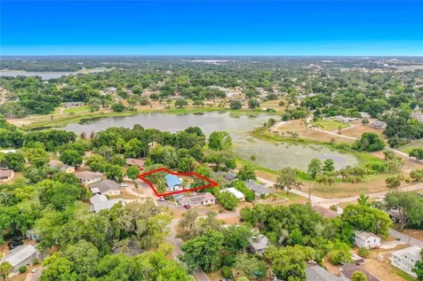516 S Exeter Street Eustis FL 32726