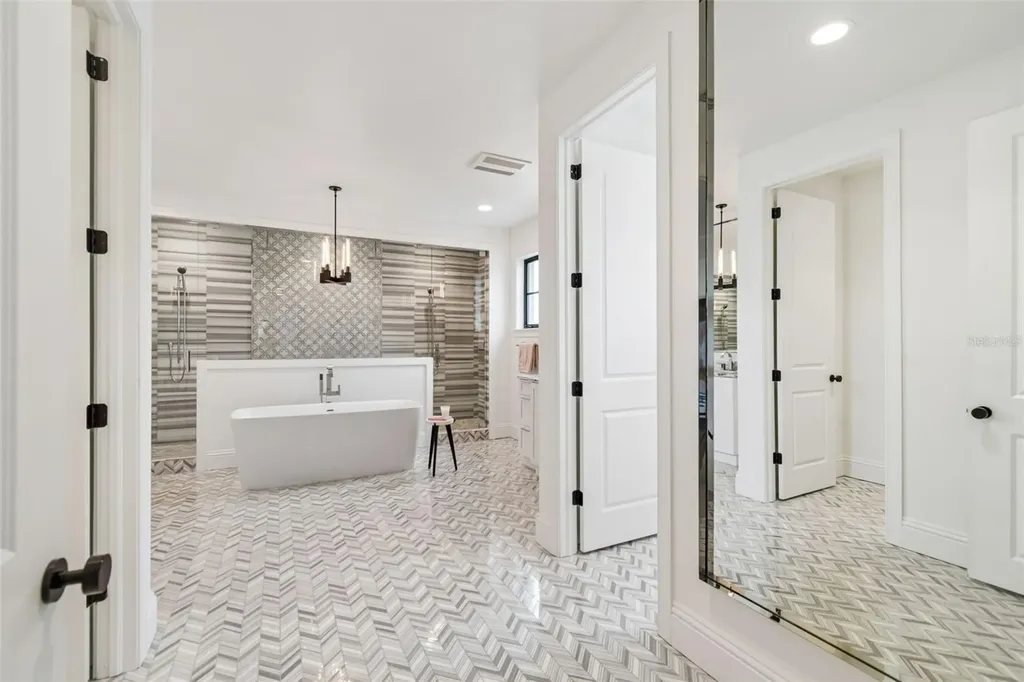 5811 Mariner Street Tampa FL 33609