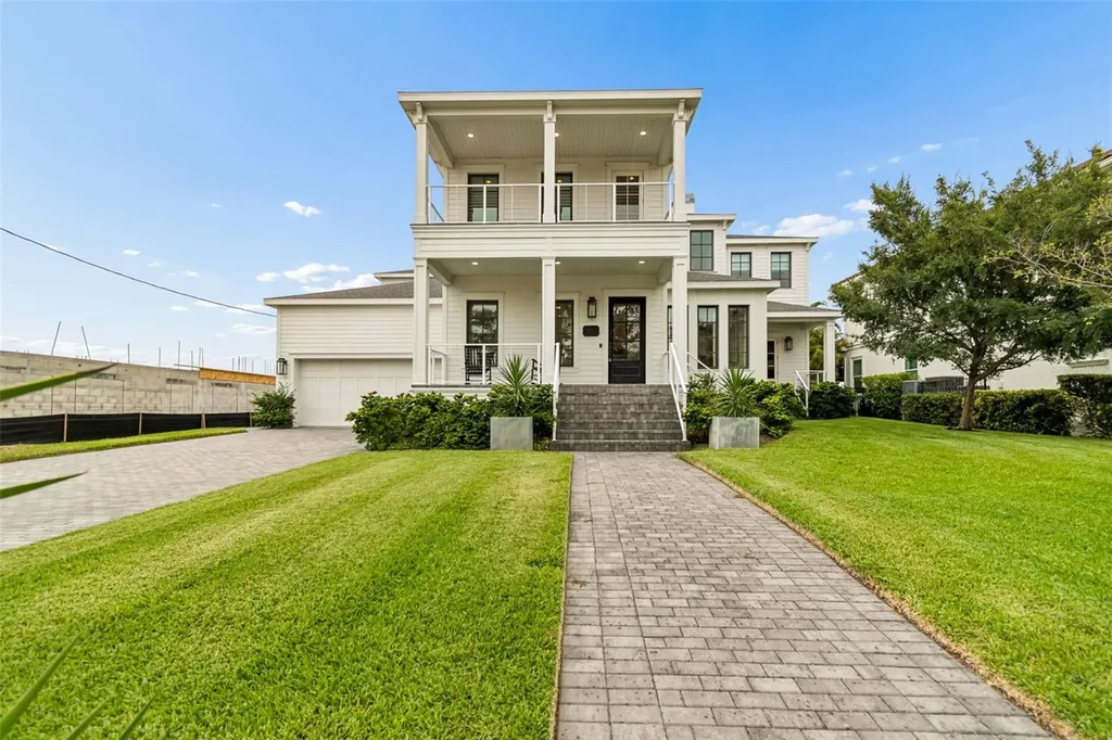 5811 Mariner Street Tampa FL 33609