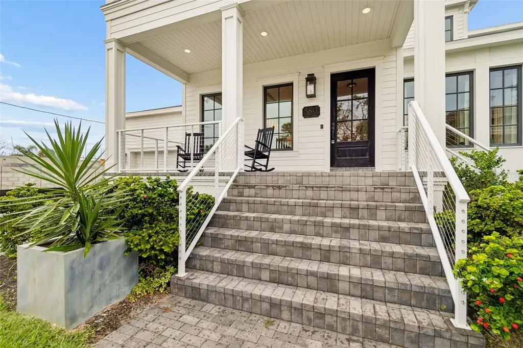 5811 Mariner Street Tampa FL 33609
