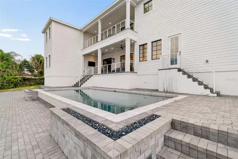 5811 Mariner Street Tampa FL 33609