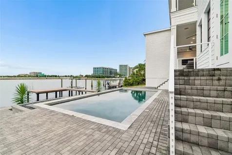 5811 Mariner Street Tampa FL 33609