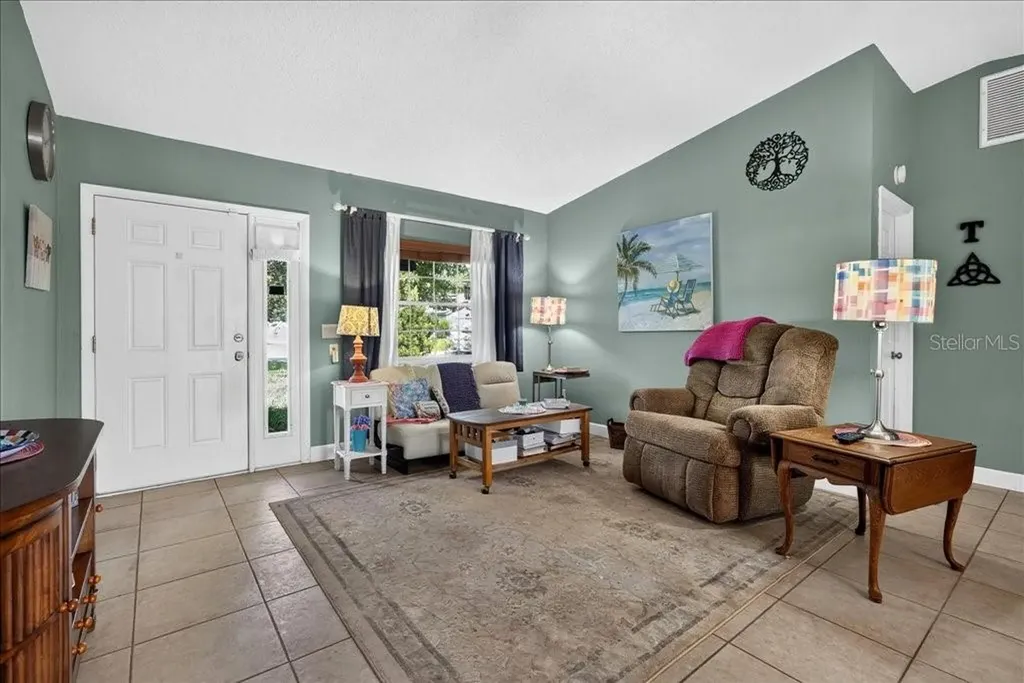 12 Bracken Lane Palm Coast FL 32137