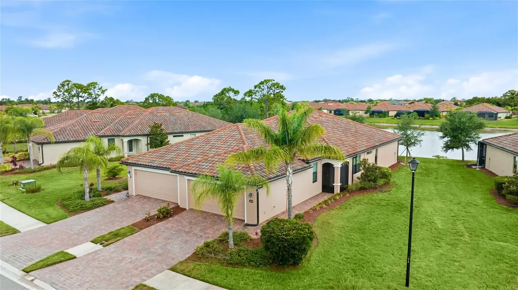 12192 Amica Loop Venice FL 34293