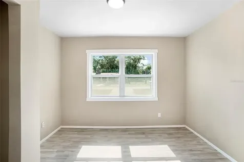 111 Elm Avenue Palatka FL 32177