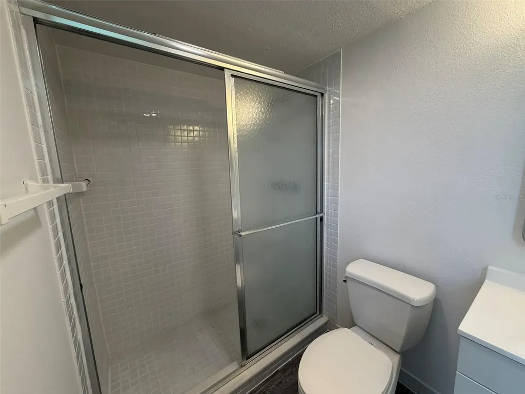 7153 W Country Club Dr N Sarasota FL 34243