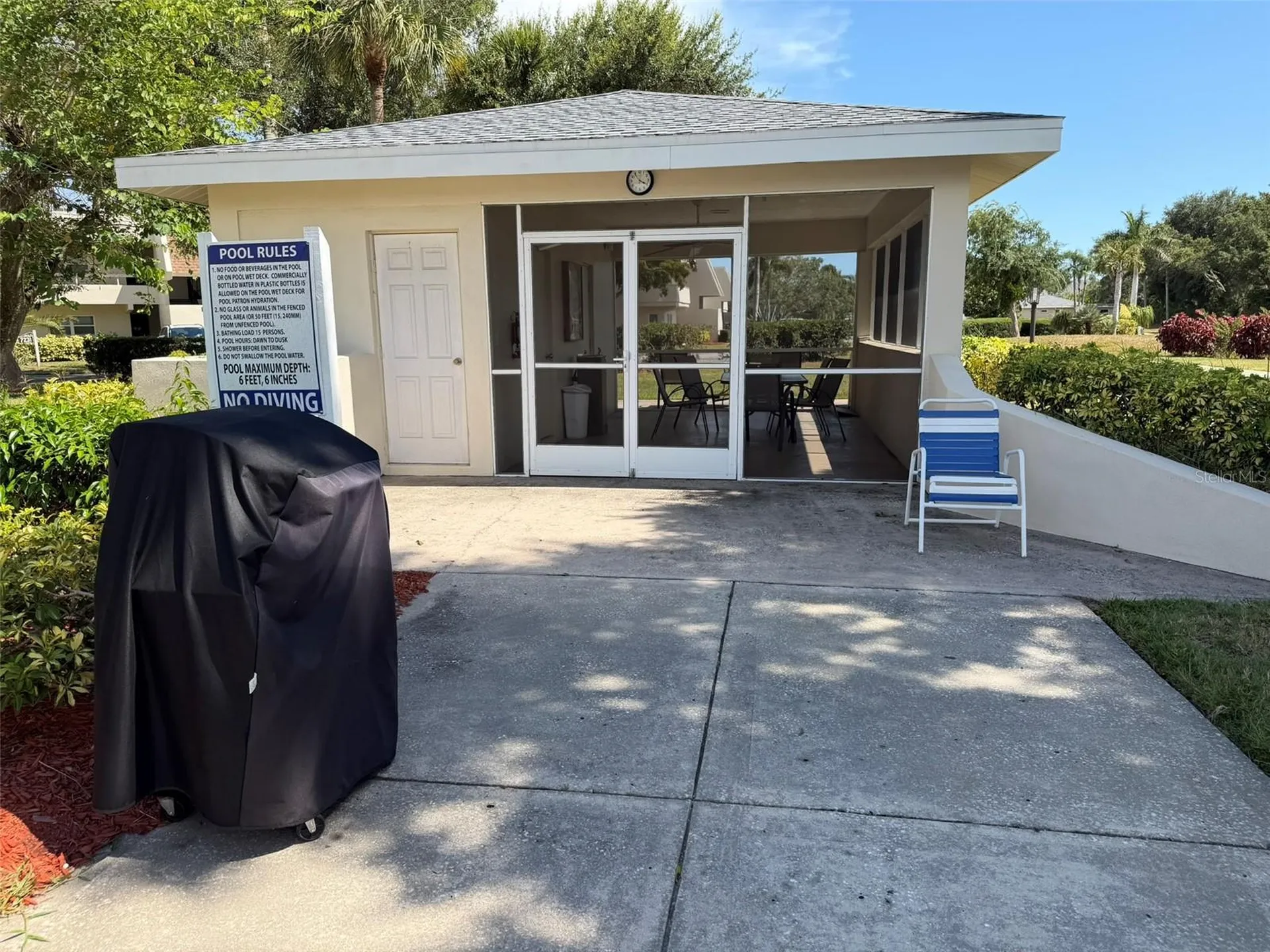7153 W Country Club Dr N Sarasota FL 34243