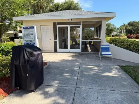 7153 W Country Club Dr N Sarasota FL 34243