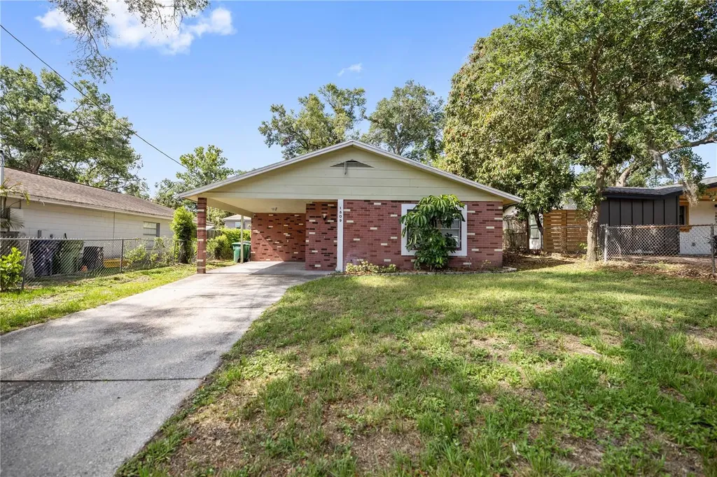 1809 E Knollwood Street Tampa FL 33610