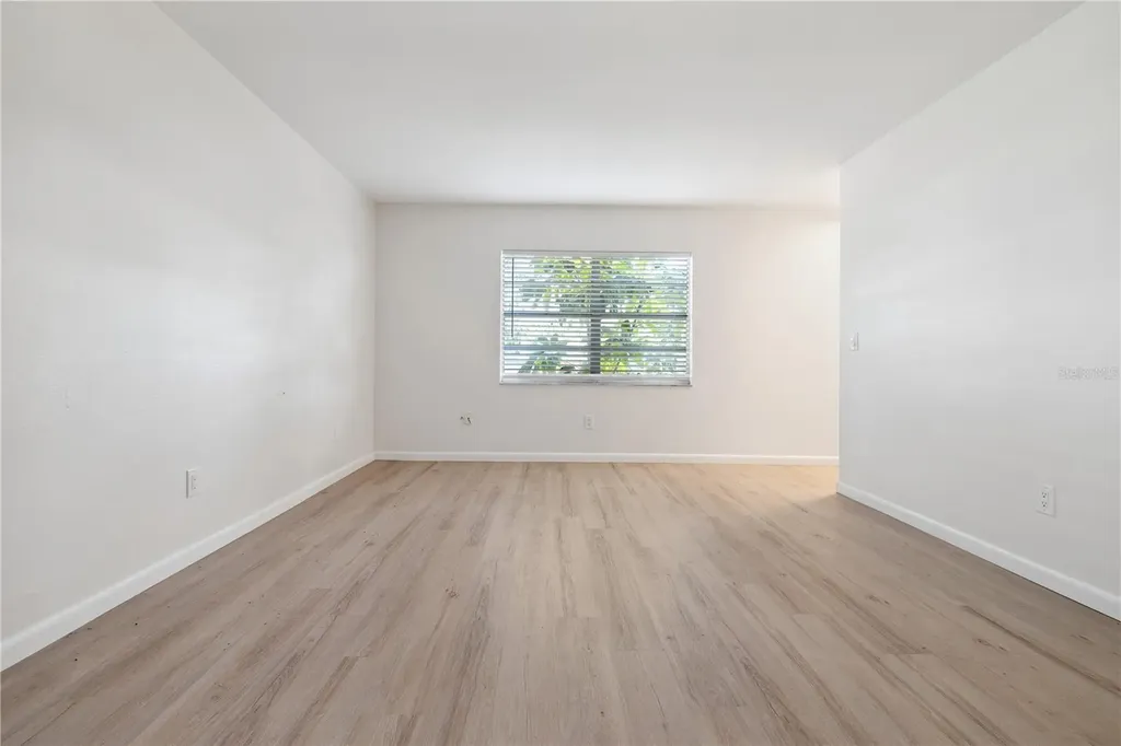 1809 E Knollwood Street Tampa FL 33610