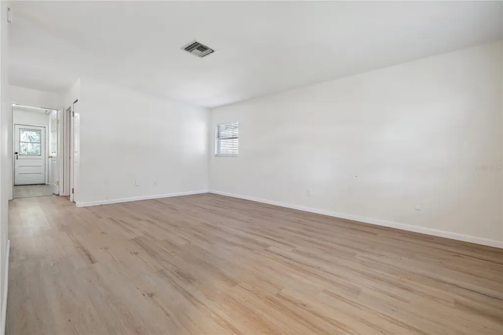 1809 E Knollwood Street Tampa FL 33610