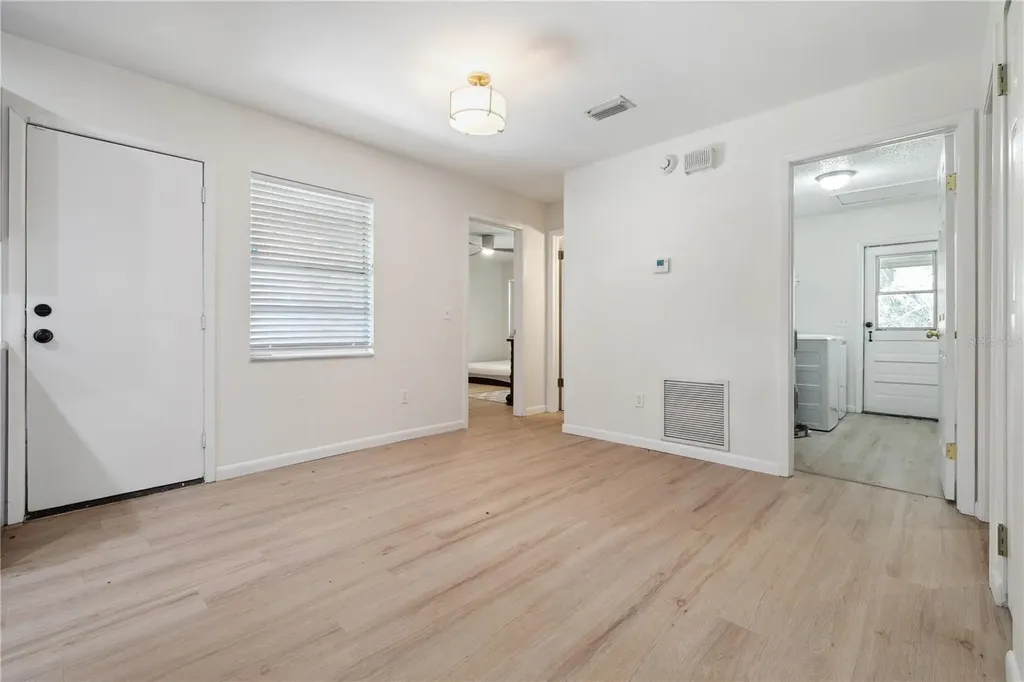 1809 E Knollwood Street Tampa FL 33610