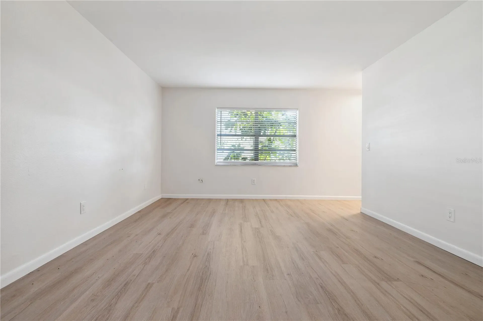 1809 E Knollwood Street Tampa FL 33610